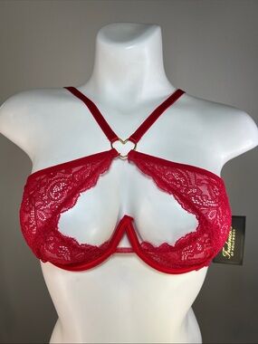 Frederick's of Hollywood Red Lace Lover Bra with Gold Heart Detail S/M